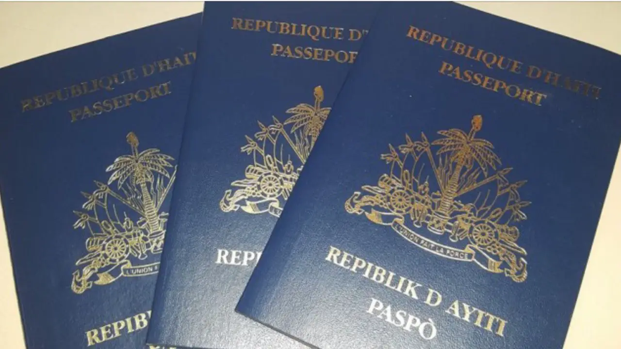 Passeport : Désormais, la prise d'empreintes se fera uniquement aux bureaux de l'immigration