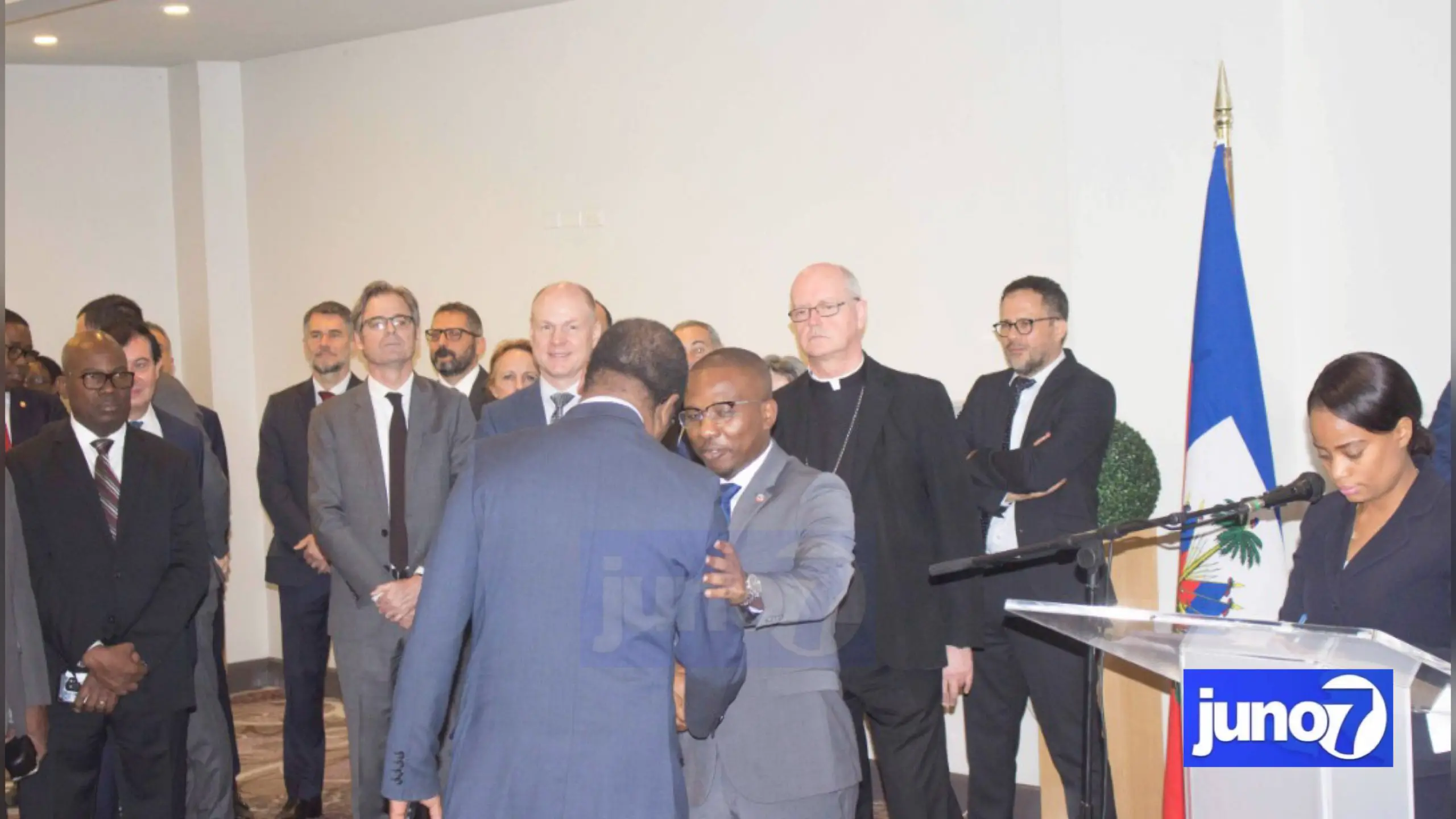 Le ministre des Affaires étrangères rencontre le corps diplomatique accrédité en Haïti
