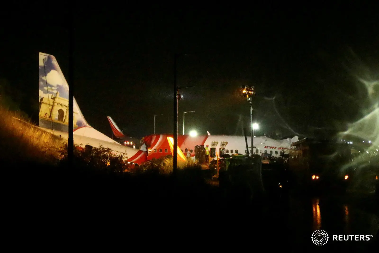 En Inde un avion sorti de piste, 14 morts et 15 blessés graves à déplorer