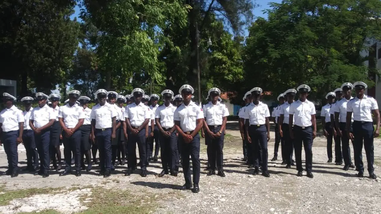 Graduation de la 13e cohorte de policiers des Garde-Côtes haïtiennes