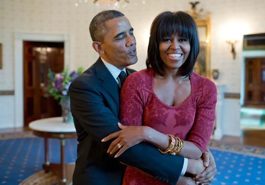 Michelle Obama tient un podcast et invite Barack Obama