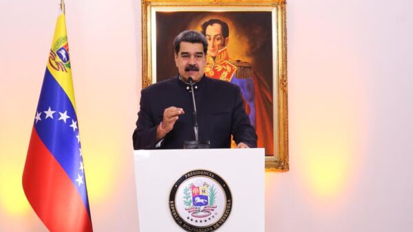 Pétrole contre vaccin: Nicolás Maduro veut payer l'immunité de sa population en or noir