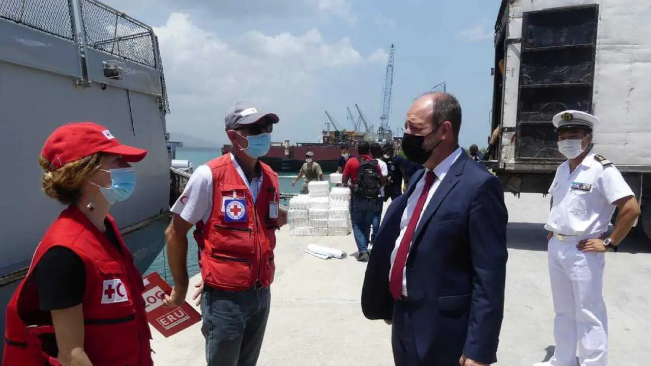 Séisme: la France envoi 47 tonnes d’aide d’urgence en Haïti