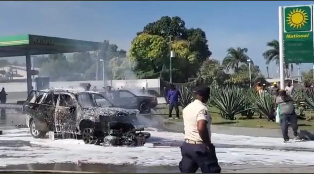 Incendie dans une station d'essence près de l'aéroport Toussaint Louverture