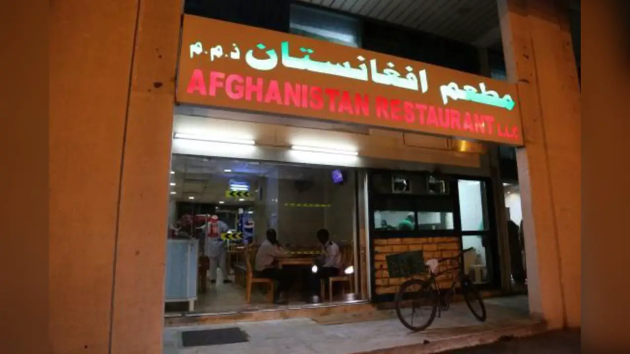 Afghanistan: les talibans interdisent aux hommes et femmes de manger ensemble au restaurant