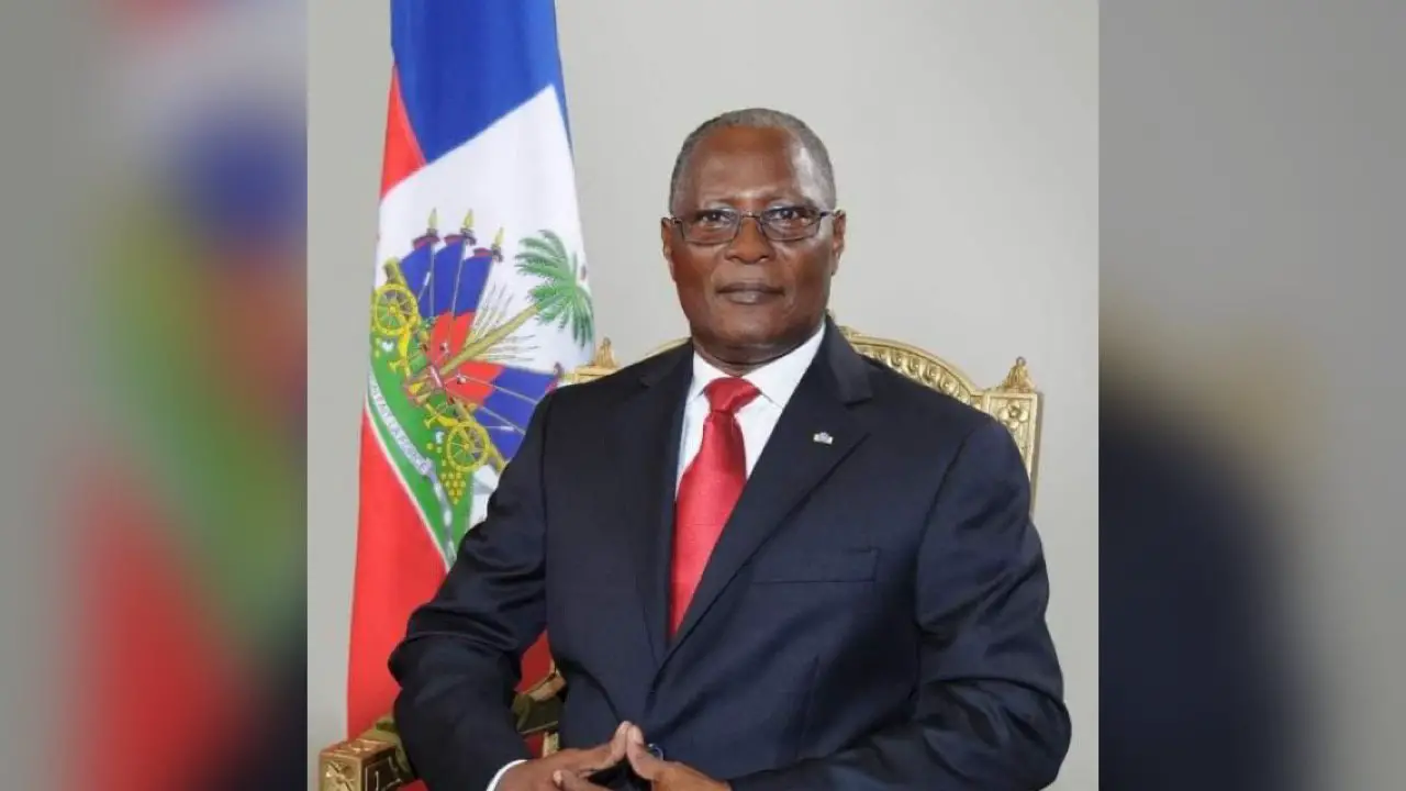 Jocelerme Privert appelle les Haïtiens à se solidariser et à s'unir à l’occasion de la fête du drapeau