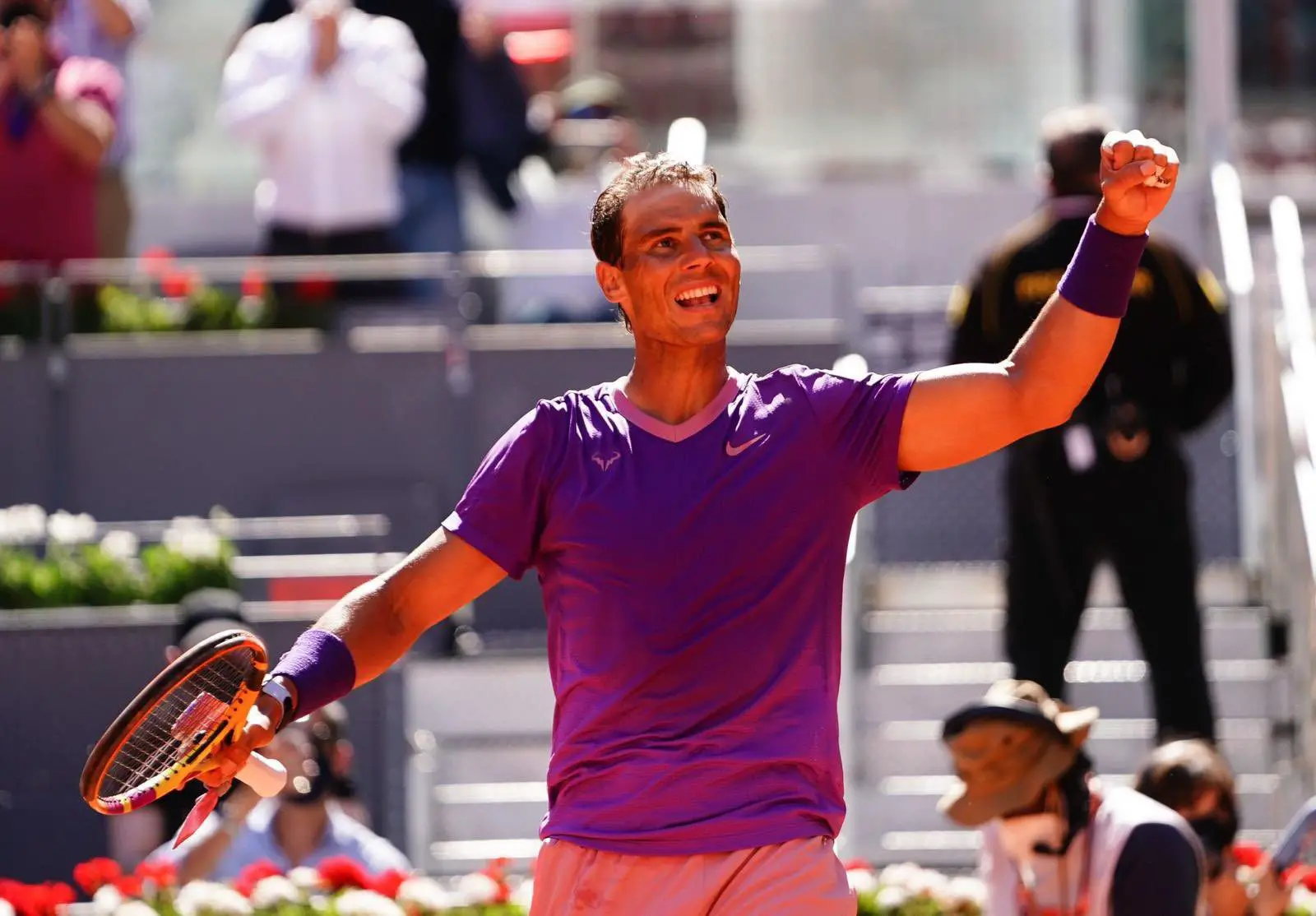 Tennis: Rafael Nadal qualifié pour les demi-finales à Roland-Garros après sa victoire contre Novak Djokovic