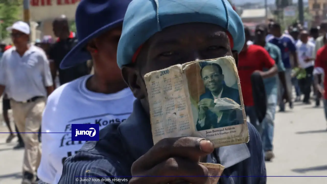Des militants ont gagné les rues pour réclamer le retour de Jean Bertrand Aristide au pouvoir