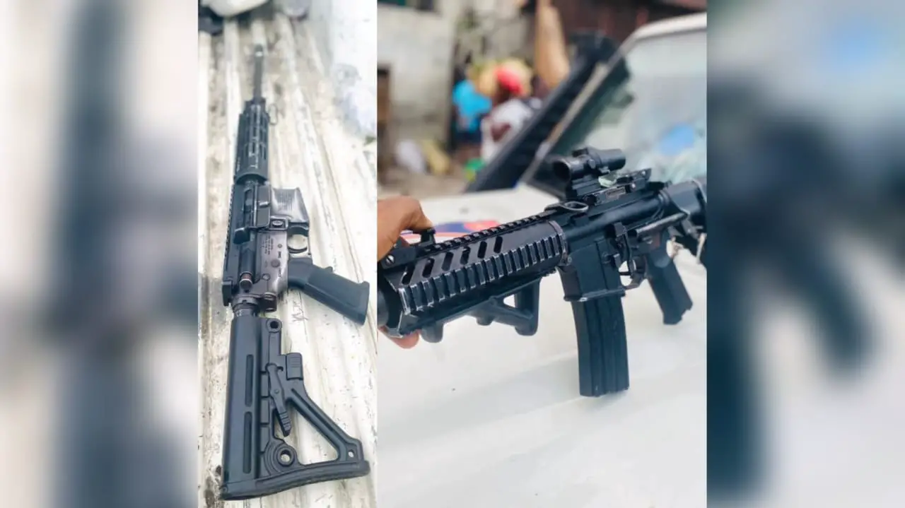 Haïti: deux véhicules et deux armes à feu confisqués par la PNH dans le centre-ville de Port-au-Prince