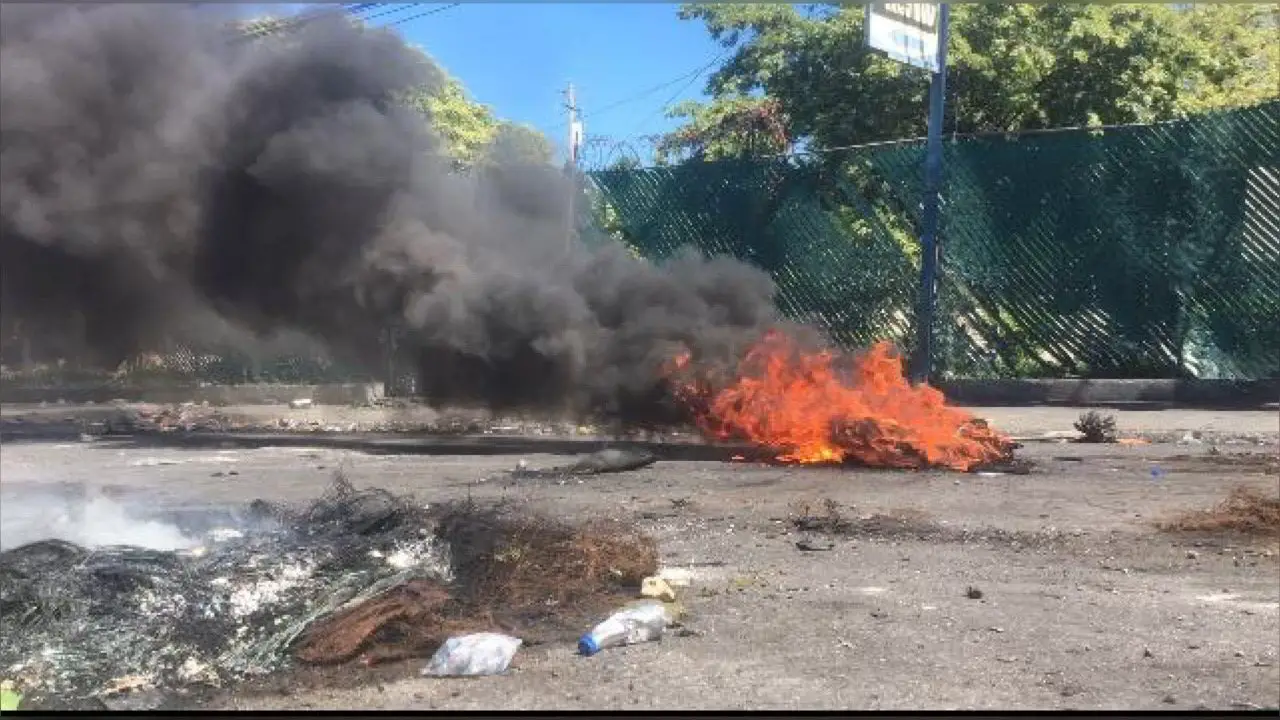 Mouvement de protestation contre le gouvernement à Port-au-Prince et aux Ganaïves