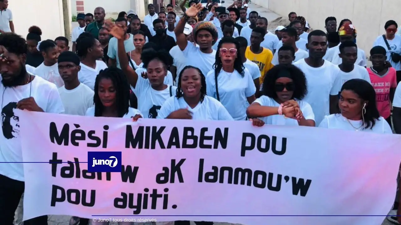 Des jeunes du quartier de Puits Blain ont rendu hommage à Mikaben
