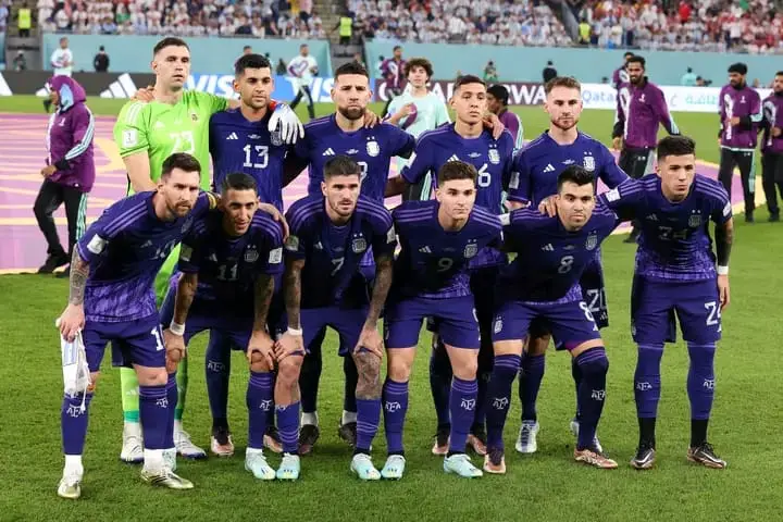 Mondial 2022: l'Argentine bat la Pologne (2-0) et valide son billet pour les huitièmes