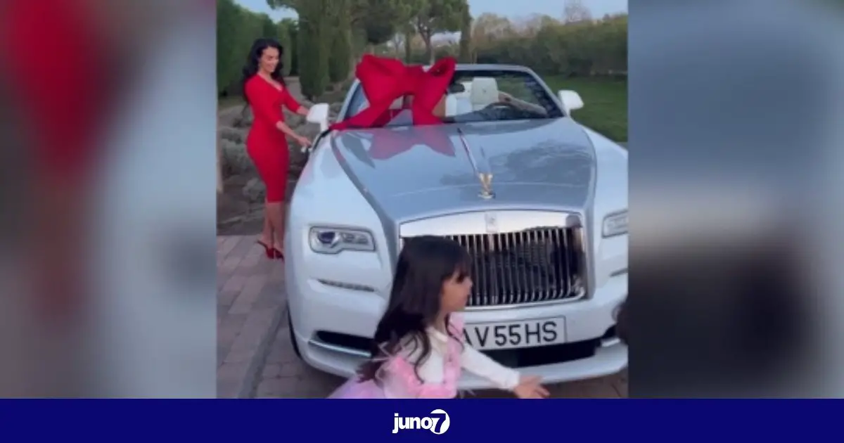 Pour les fêtes de Noël, Georgina Rodriguez a offert à Cristiano une Rolls-Royce évaluée à 400 mille euros