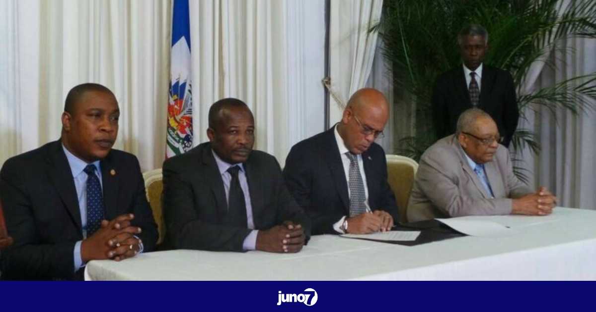 29 décembre 2014 : les trois pouvoirs de l’État signent un accord pour solutionner la crise politique haïtienne