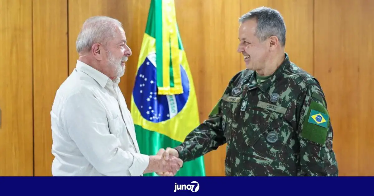 Deux semaines après les attaques contre les 3 pouvoirs du Brésil, Lula a nommé un nouveau chef de l'armée