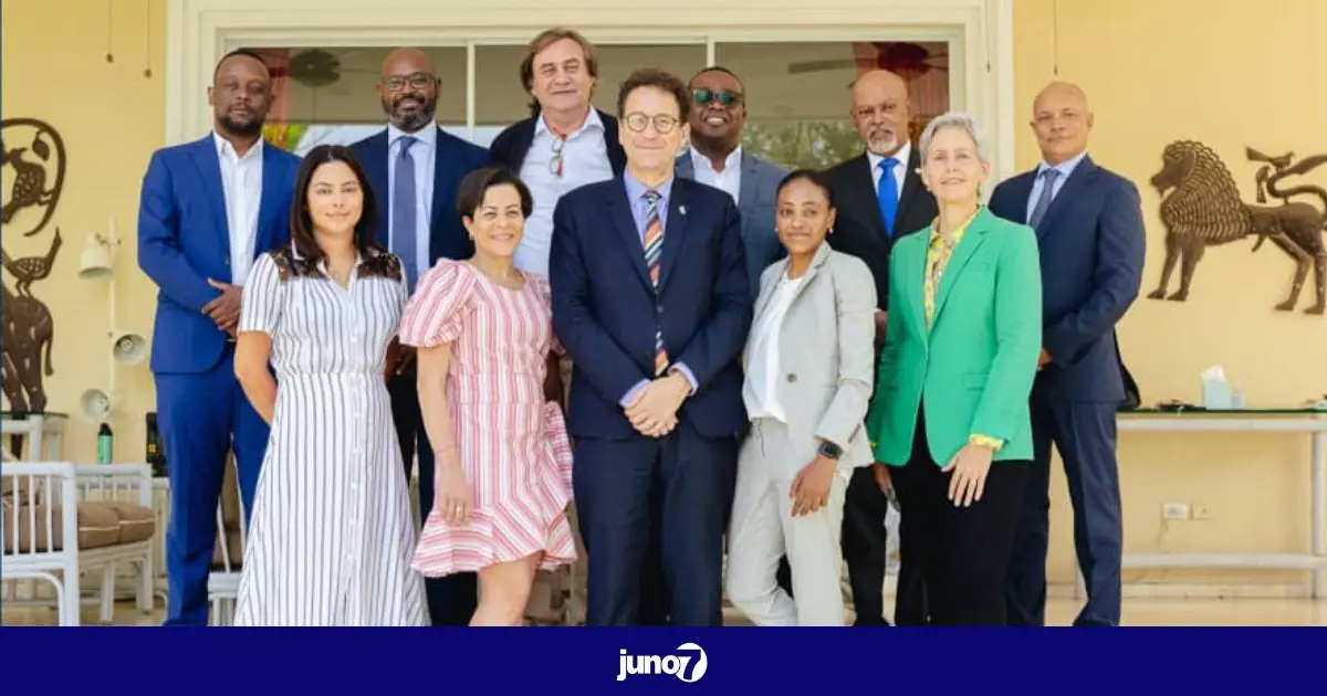 L'ambassadeur de France en Haïti a rencontre le conseil d'administration de la chambre franco-haïtienne de commerce et d'industrie