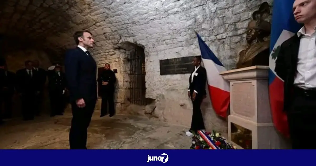 Emmanuel Macron rend hommage à Toussaint Louverture pour marquer les 175 ans de l'abolition de l'esclavage