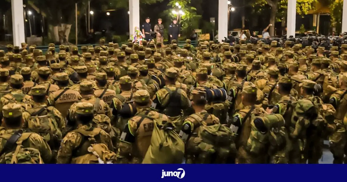 Après le meurtre d'un policier au Salvador, 5 000 soldats et 500 policiers sont déployés pour capturer les coupables