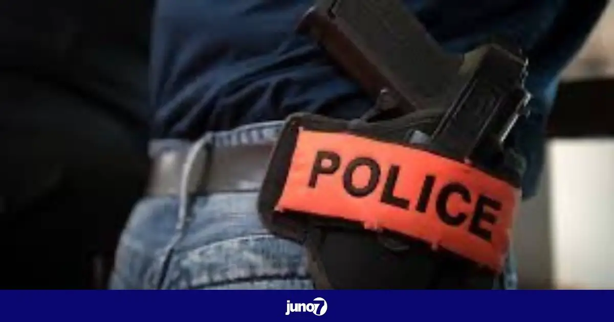 Les policiers candidats aux examens officiels du bac ne sont pas autorisés à pénétrer dans les salles avec leur arme à feu
