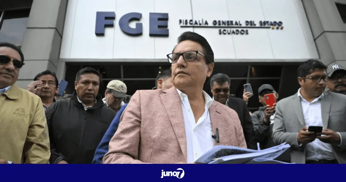 Équateur : Fernando Villavicencio, candidat à la présidentielle, assassiné à la sortie d'un rassemblement politique.