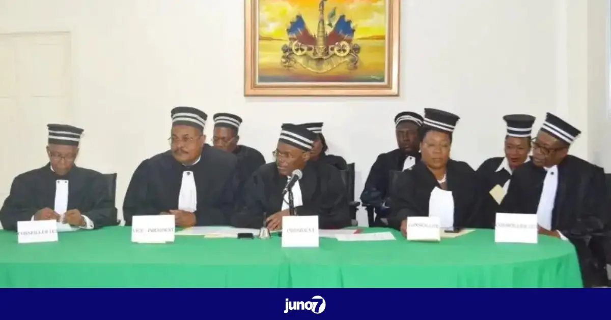 Le gouvernement prolonge le mandat des juges de la cour des comptes jusqu’au 7 mai 2024