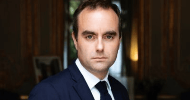 France : après 27 jours, Sébastien Lecornu quitte Matignon et bat le record du mandat le plus court