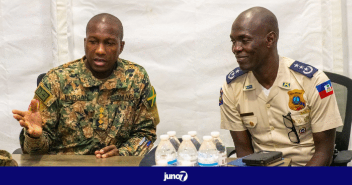 Vladimir Paraison s'est rendu à la MSS pour présenter les condoléances de la PNH après le décès de l'officier kényan Kennedy Mutuku